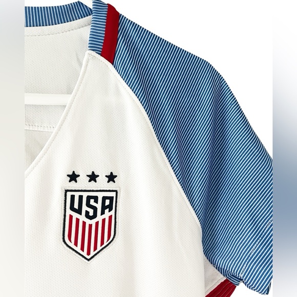 EUC Nike USA Women's Home Jersey Size L - Picture 3 of 11